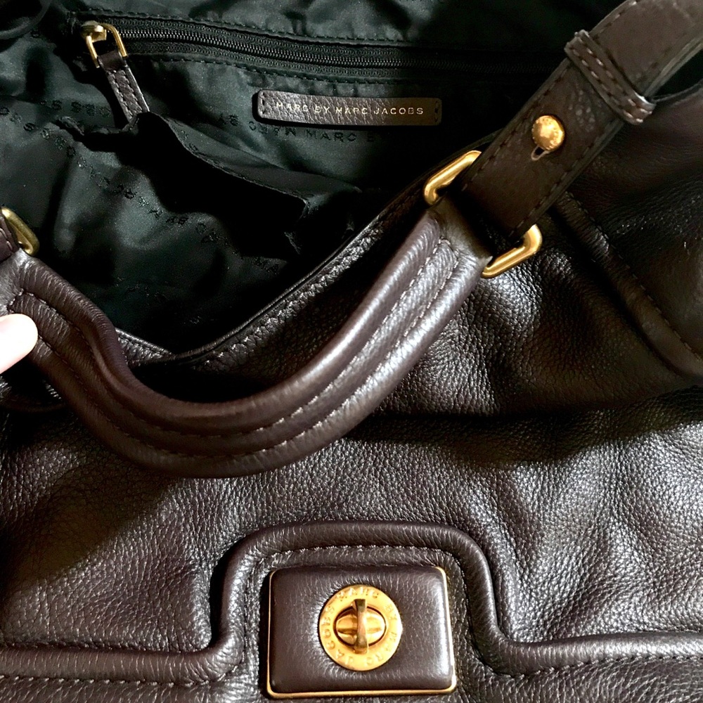 Marc Jacobs Leather Hobo Bag Gold Hardware - Brown